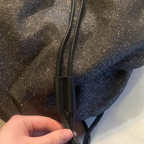 Victoria secret bag never used with wings pendent!!!!! - Picture 4 of 6